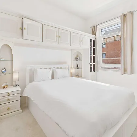 Apartament Host & - 27 Metropole Towers