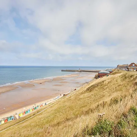 Host & - 27 Metropole Towers Whitby