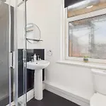Host & - 27 Metropole Towers Whitby