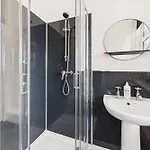 Host & - 27 Metropole Towers Διαμέρισμα Γουίτμπι