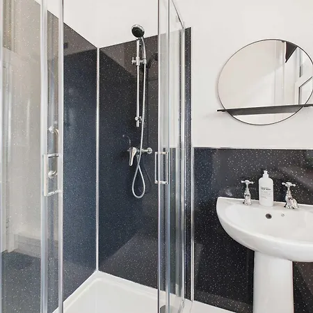Host & - 27 Metropole Towers Apartmán Whitby