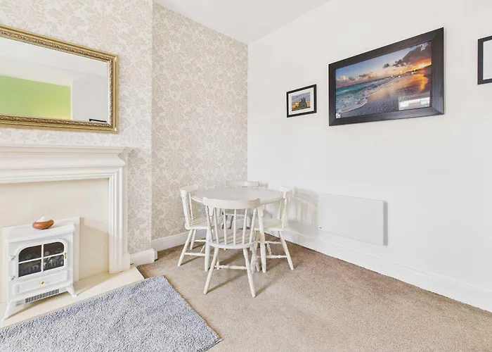 Host & - 27 Metropole Towers Apartman